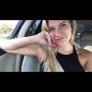 Meet your Posher, Macy